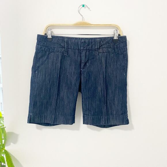 American Eagle Dark Blue Denim Shorts Size 6 - Picture 1 of 5